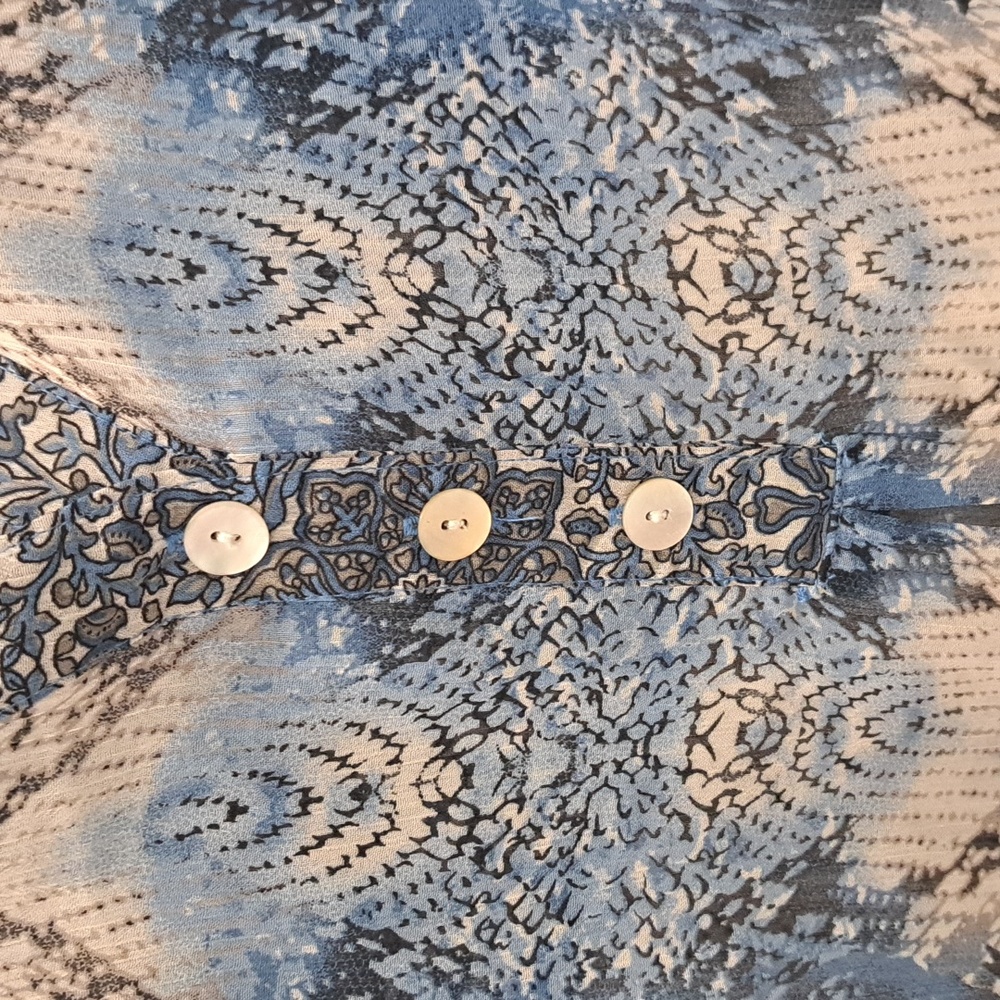 Small tunic blouse - Picture 3 of 6